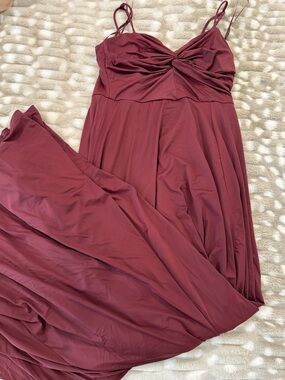 Twist-Front Spaghetti Strap Maxi brides maid Dress in Wine, only worn once